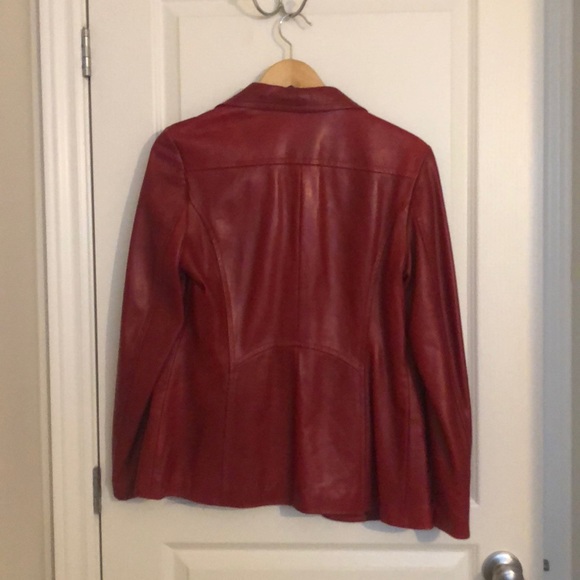 Classy Red leather Danier jacket - Picture 2 of 3